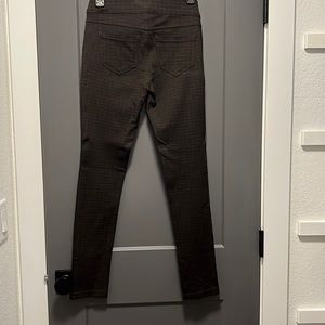 Liverpool pull on trouser